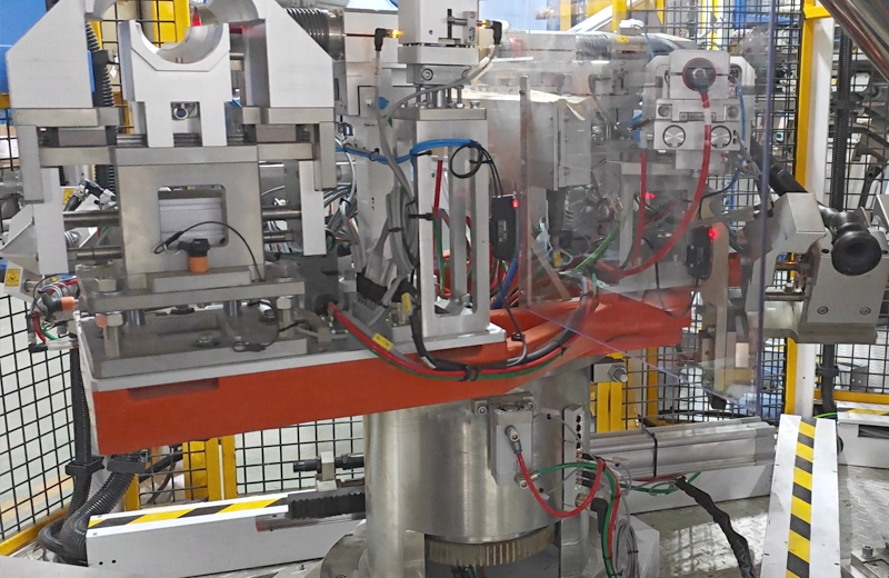 Two points "repeated horizontal jump", pneumatic turntable saves money and wins!